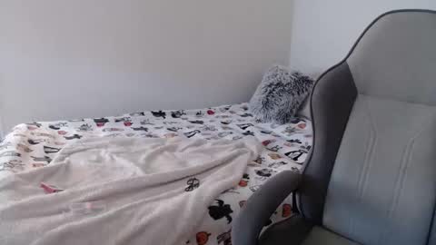 Celine Costas online show from 11-16-25, 05:07