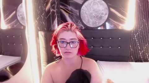 Snapshot of cerecita_02 chatting on 07-09-26, 11:25 Cerecita online show from 07-09-26, 11:25