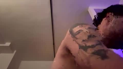 Snapshot of cezarthebreeder chatting on 02-28-26, 01:39 cezarthebreeder online show from 02-28-26, 01:39