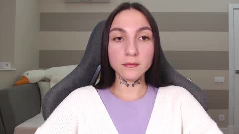 Kate online show from 02-11-25, 01:09