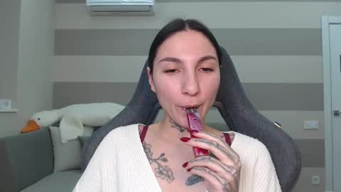 Kate online show from 02-26-25, 10:04