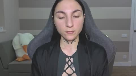 Kate online show from 10-10-25, 09:19