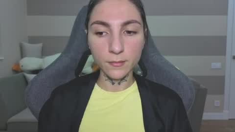 Kate online show from 06-18-26, 06:46