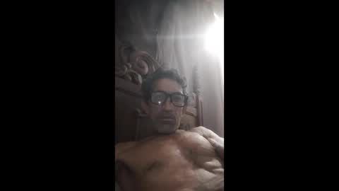 chacal6311 online show from 04-19-26, 03:39