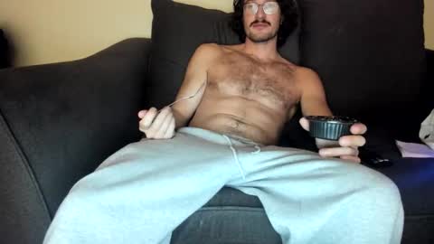 Lydong online show from 11-21-25, 06:23