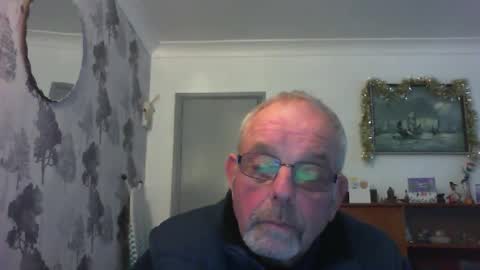 Snapshot of champers37 chatting on 12-16-24, 02:05 Champers online show from 12-16-24, 02:05