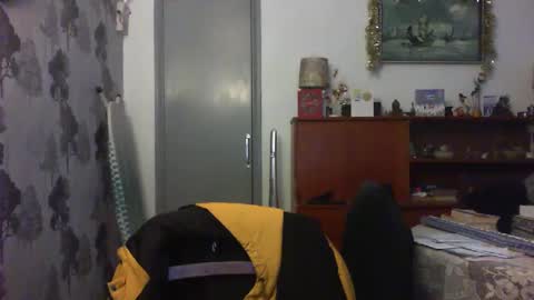 Snapshot of champers37 chatting on 12-18-24, 03:33 Champers online show from 12-18-24, 03:33