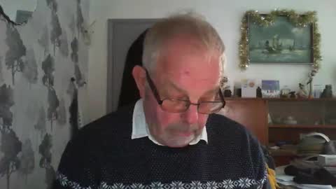 Snapshot of champers37 chatting on 12-22-24, 10:28 Champers online show from 12-22-24, 10:28