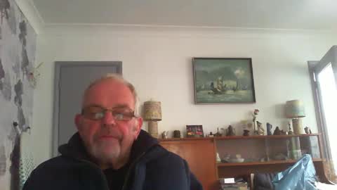 Snapshot of champers37 chatting on 01-30-25, 11:22 Champers online show from 01-30-25, 11:22