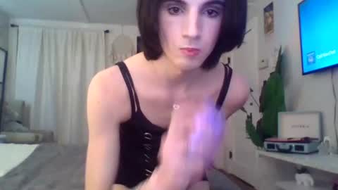 Snapshot of chanel2002 chatting on 03-06-25, 03:45 chanel2002 online show from 03-06-25, 03:45