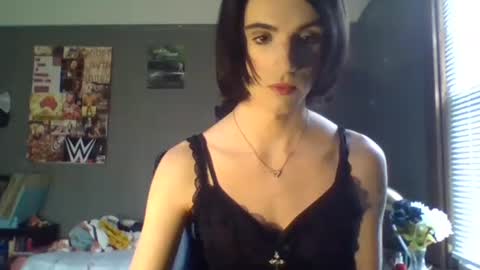 Snapshot of chanel2002 chatting on 03-09-25, 06:21 chanel2002 online show from 03-09-25, 06:21