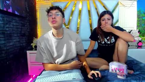 Snapshot of chanellandmax chatting on 11-23-25, 01:33 Chanellandmax online show from 11-23-25, 01:33