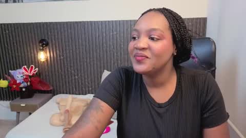 Chanel online show from 03-12-26, 08:26