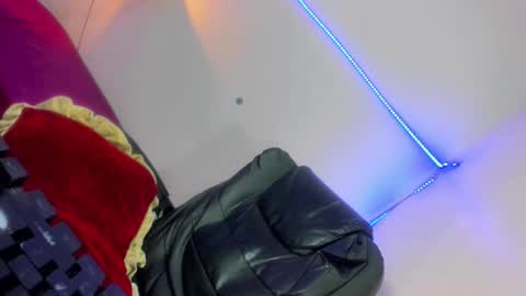 chantal_fuck online show from 05-15-26, 11:01
