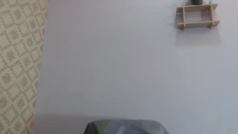 Snapshot of chantal_taylor_ chatting on 01-11-25, 06:12 Raquel online show from 01-11-25, 06:12