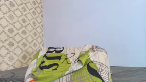 Snapshot of chantal_taylor_ chatting on 03-11-25, 06:19 Raquel online show from 03-11-25, 06:19