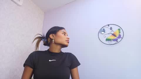 Snapshot of chantal_taylor_ chatting on 10-29-25, 12:07 Raquel online show from 10-29-25, 12:07