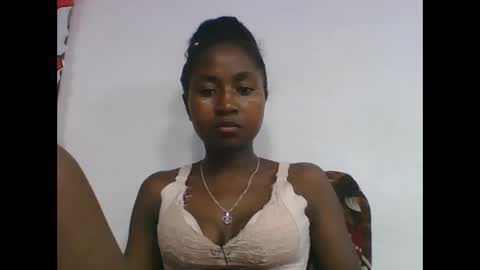 Snapshot of chantale483461 chatting on 04-22-26, 07:44 chantale483461 online show from 04-22-26, 07:44