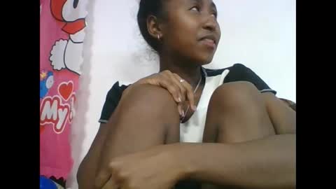 Snapshot of chantale483461 chatting on 04-23-26, 06:10 chantale483461 online show from 04-23-26, 06:10