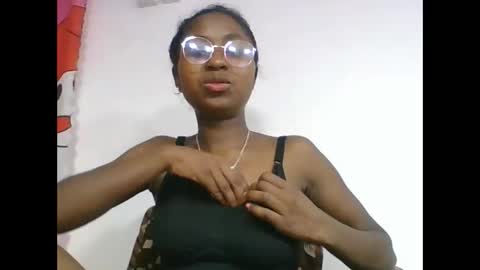 Snapshot of chantale483461 chatting on 05-03-26, 08:42 chantale483461 online show from 05-03-26, 08:42