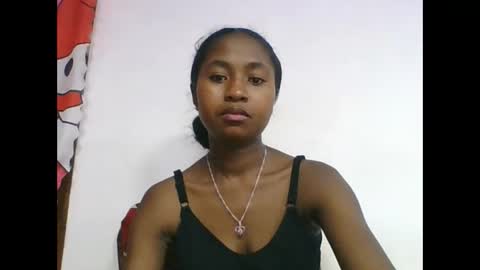 Snapshot of chantale483461 chatting on 05-09-26, 09:36 chantale483461 online show from 05-09-26, 09:36