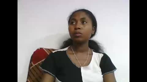 Snapshot of chantale483461 chatting on 05-11-26, 04:04 chantale483461 online show from 05-11-26, 04:04