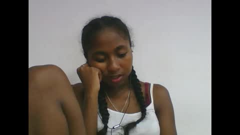 Snapshot of chantale483461 chatting on 05-12-26, 06:16 chantale483461 online show from 05-12-26, 06:16