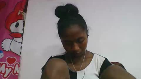 Snapshot of chantale483461 chatting on 05-14-26, 06:31 chantale483461 online show from 05-14-26, 06:31