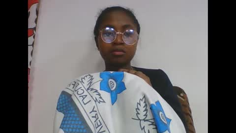 Snapshot of chantale483461 chatting on 05-16-26, 07:27 chantale483461 online show from 05-16-26, 07:27