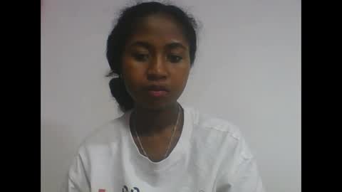 Snapshot of chantale483461 chatting on 05-25-26, 03:45 chantale483461 online show from 05-25-26, 03:45