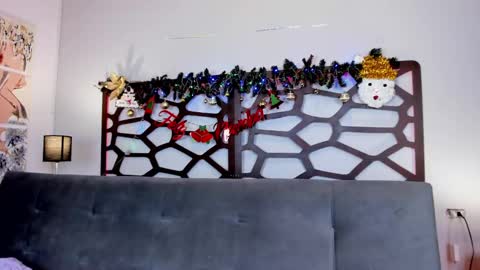 Snapshot of chantall_smith chatting on 12-13-24, 02:16 online show from 12-13-24, 02:16