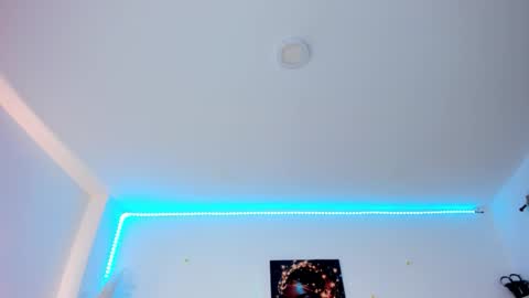 Snapshot of chantall_smith chatting on 09-26-25, 03:05 online show from 09-26-25, 03:05