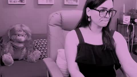 The Queen online show from 06-07-26, 10:35