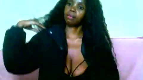 Snapshot of chante665 chatting on 11-17-25, 03:40 chante665 online show from 11-17-25, 03:40