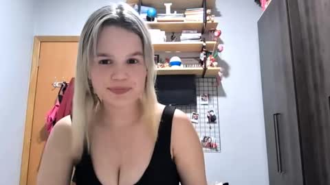 Bella  online show from 03-06-26, 12:29