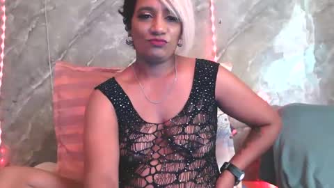 Snapshot of chanz10172 chatting on 01-19-26, 09:35 Zaria Vixen online show from 01-19-26, 09:35