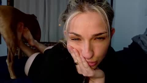 char  online show from 09-23-25, 12:57