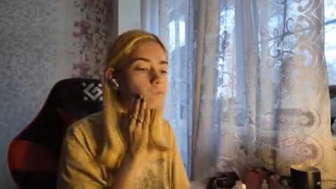 Nancy online show from 11-03-25, 07:09