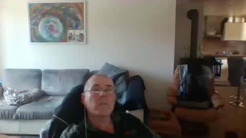 charles6064 online show from 09-11-25, 12:38