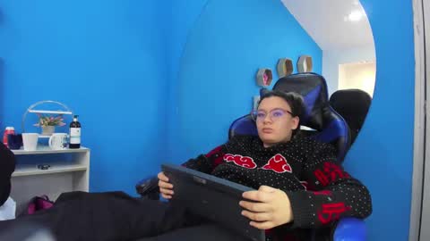 Charles y Elara online show from 01-24-25, 09:39