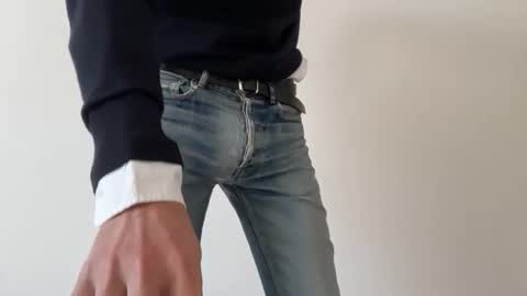 Snapshot of charlesdeparis chatting on 11-03-25, 10:27 charles online show from 11-03-25, 10:27