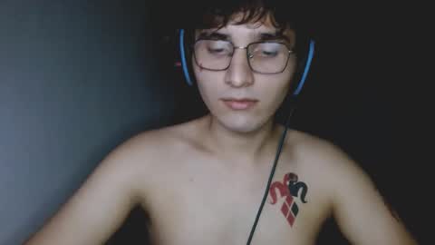 Snapshot of charley_quin chatting on 09-22-25, 04:03 Charley quinn online show from 09-22-25, 04:03