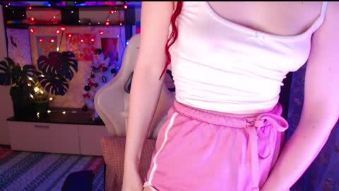 Snapshot of charlie_wtf chatting on 01-25-25, 08:10 charlie online show from 01-25-25, 08:10