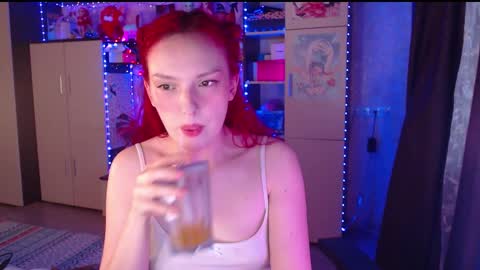 Snapshot of charlie_wtf chatting on 09-14-25, 03:44 charlie online show from 09-14-25, 03:44