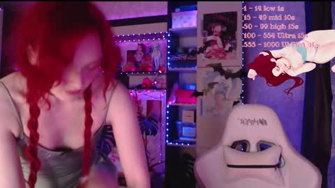 Snapshot of charlie_wtf chatting on 11-11-25, 07:03 charlie online show from 11-11-25, 07:03