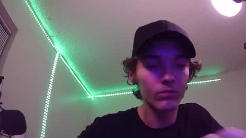 Snapshot of charlied09302 chatting on 10-23-25, 02:00 char sexiness online show from 10-23-25, 02:00