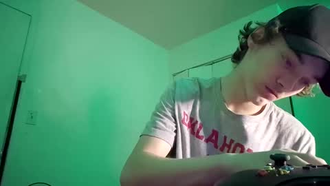 Snapshot of charlied09302 chatting on 11-16-25, 06:30 char sexiness online show from 11-16-25, 06:30