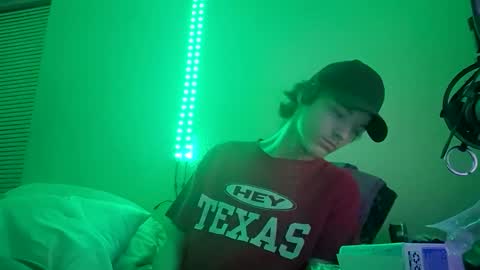 Snapshot of charlied09302 chatting on 11-20-25, 12:44 char sexiness online show from 11-20-25, 12:44