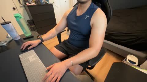 charliekkw online show from 02-08-26, 08:34