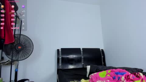 Snapshot of charlietaylorr__ chatting on 05-15-26, 10:50 Charlie online show from 05-15-26, 10:50
